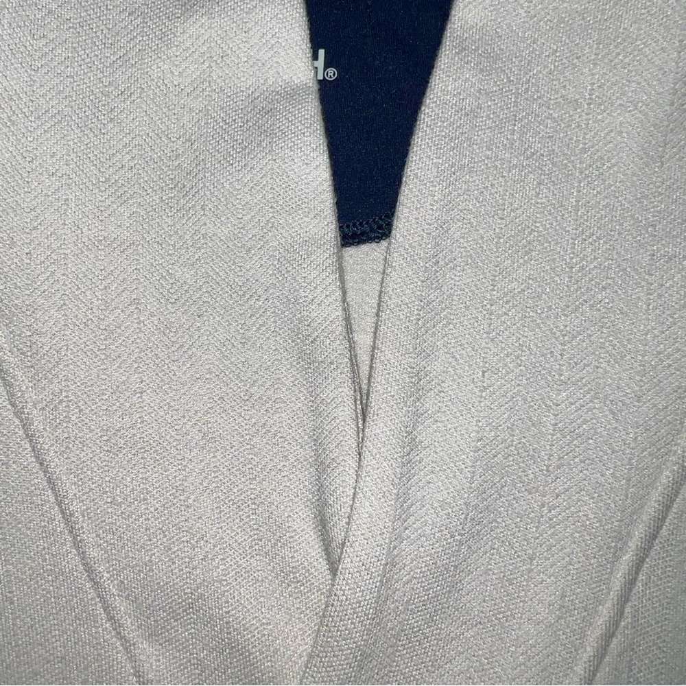 Swingdish Pullover  V-Neckline Hoodie Size Small - Picture 2 of 6